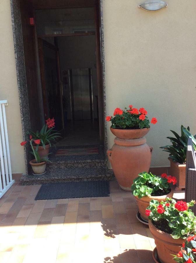 Casa Celeste Lejlighed Viareggio Eksteriør billede
